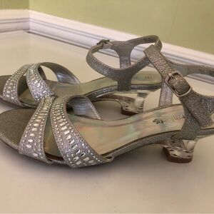 Sparkling Silver Rhinestone Strappy Low Heel Dress Sandals